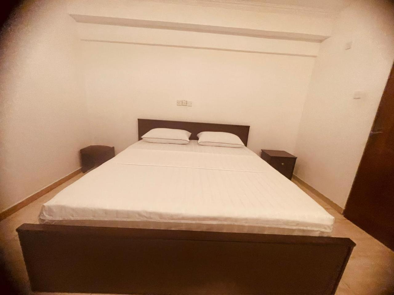 Mila Boutique Airport Hotel Seeduwa Kültér fotó