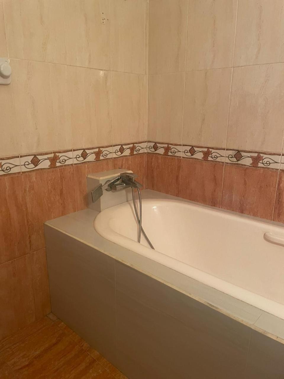 Mila Boutique Airport Hotel Seeduwa Kültér fotó