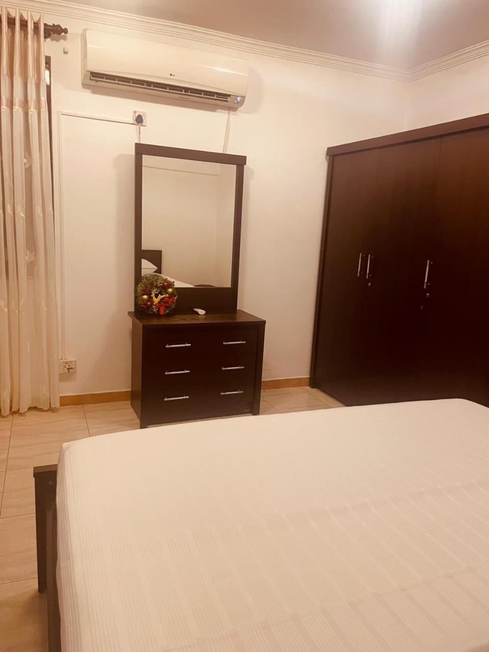 Mila Boutique Airport Hotel Seeduwa Kültér fotó